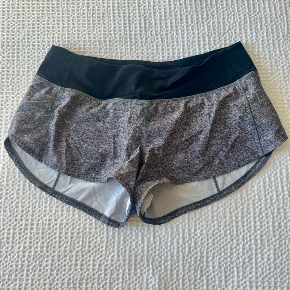 Lululemon Speed Up Mid Rise 2.5” Shorts